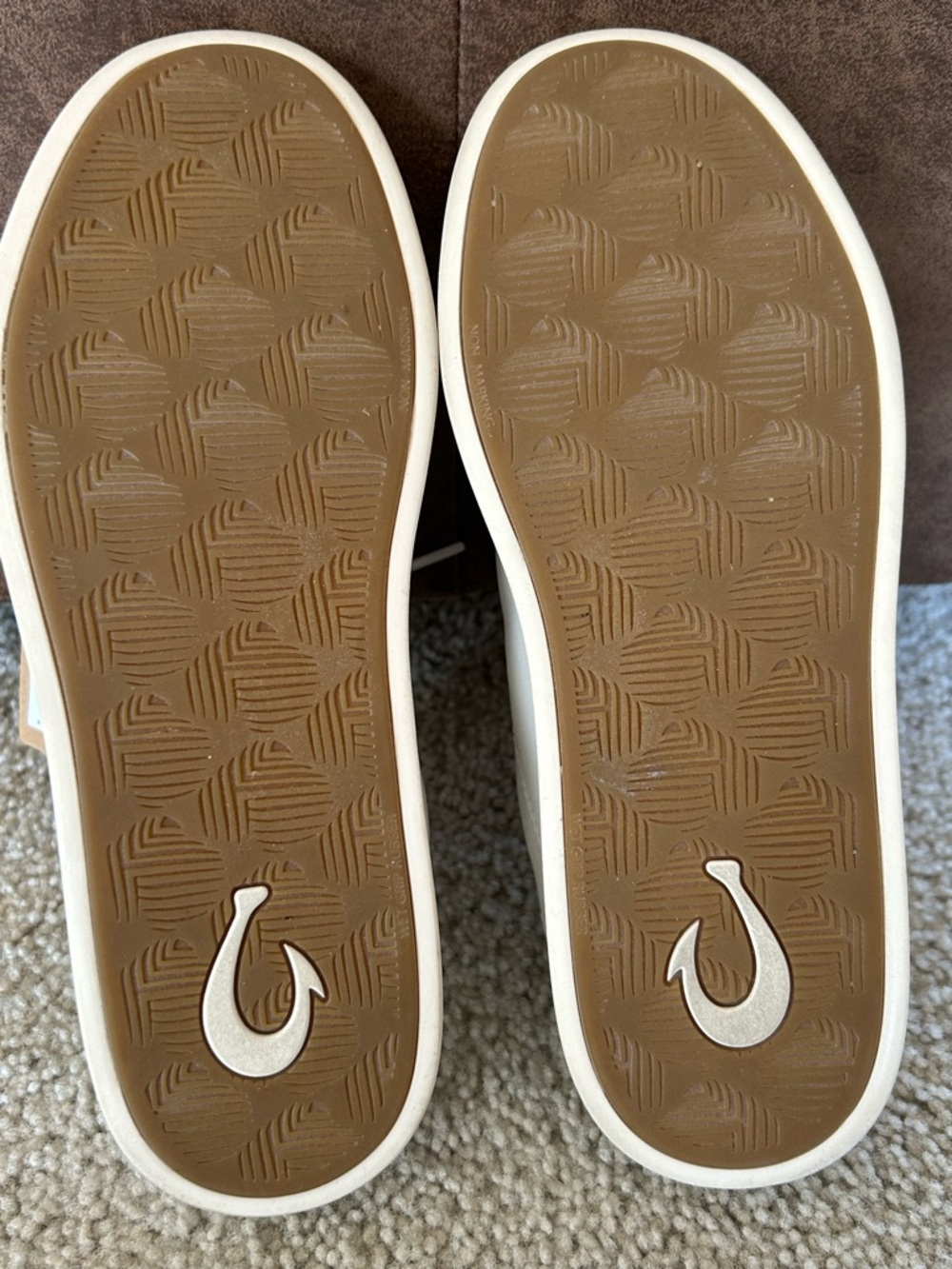 OluKai women’s All-White Leather Lace-Up Sneakers - Picture 2 of 6